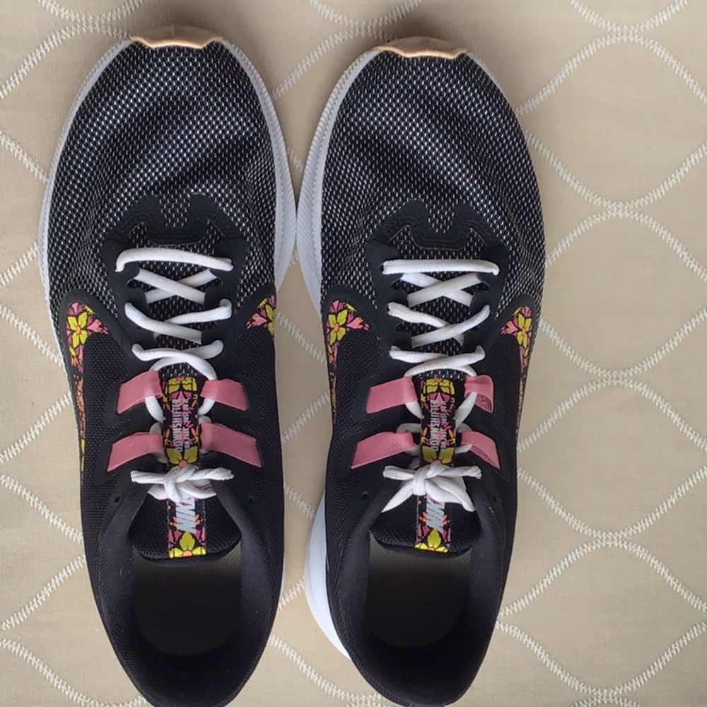 Nike Downshifter shoes, womens size 9.5 with floral accents